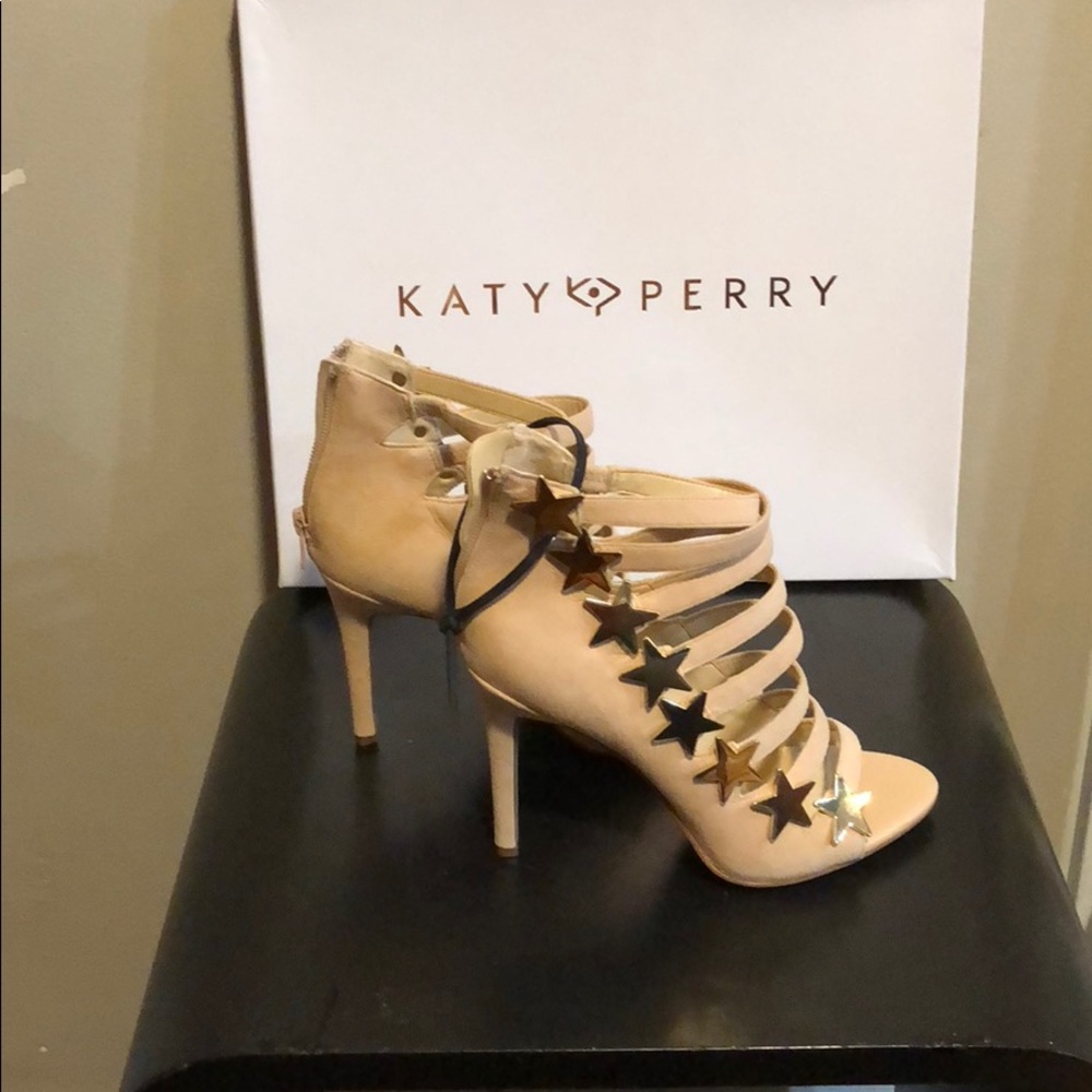 Katy Perry beige heels